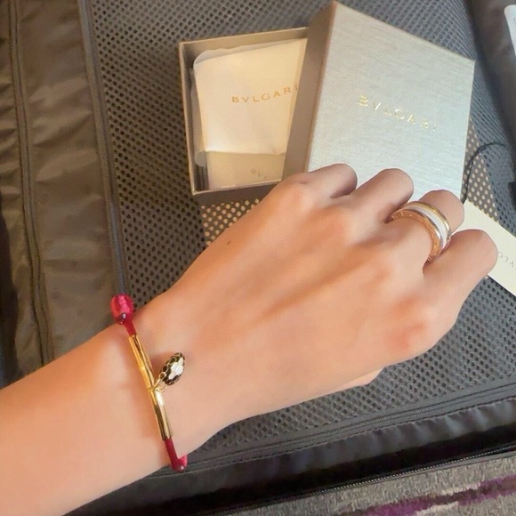 BVLGARI  serpentine red string bracelet - Picture 2 of 7